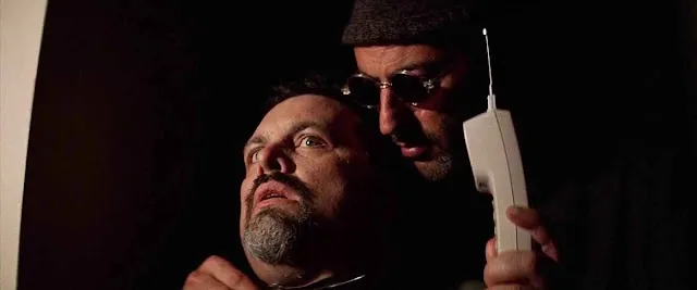 سلبيات الفيلم سلبيات-الفيلم-Leon-The-Professional-1994