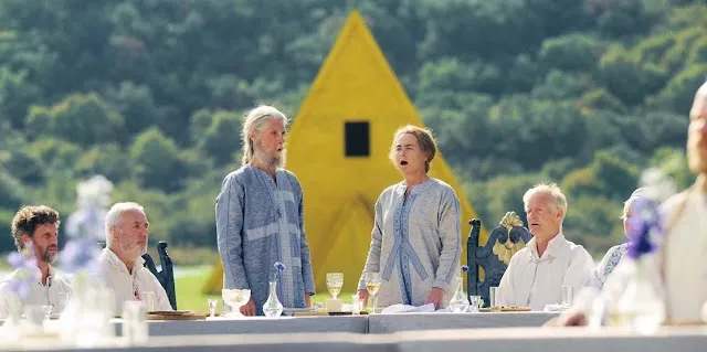 ما-الذي-يحدث-مع-تلك-القبيلة-شرح-فيلم-Midsommar-2019